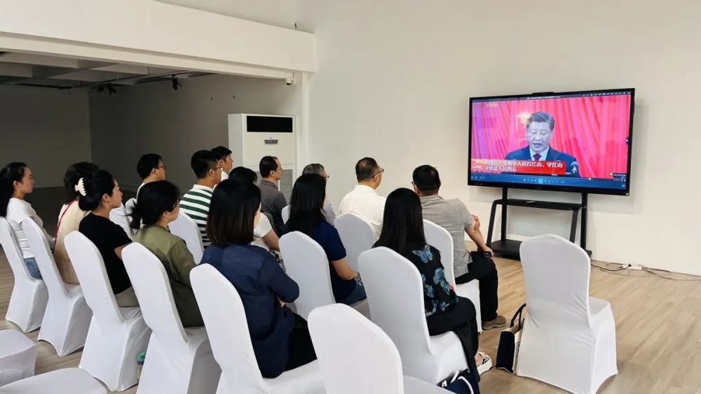 8353a9a9-631a-40c5-bc70-8dc1376c568b 8353a9a9-631a-40c5-bc70-8dc1376c568b