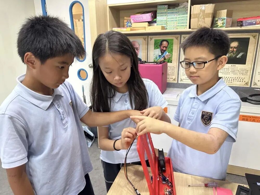 b469a312-1384-405b-915d-2a82fede83d3 b469a312-1384-405b-915d-2a82fede83d3