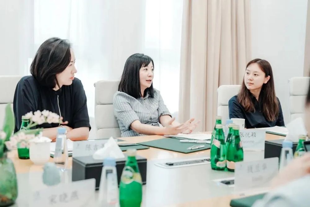 00050ebf-df63-40e2-9aaa-a0ecbafe63f0