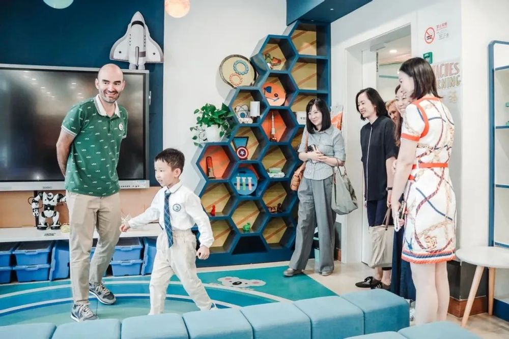 92c5e0d8-58d0-4b38-9902-cdc14d9c39f9