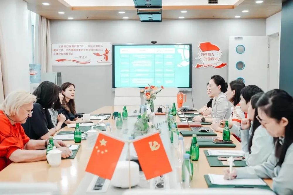 c85f3571-7787-43f3-a6c5-97db577ed8c2