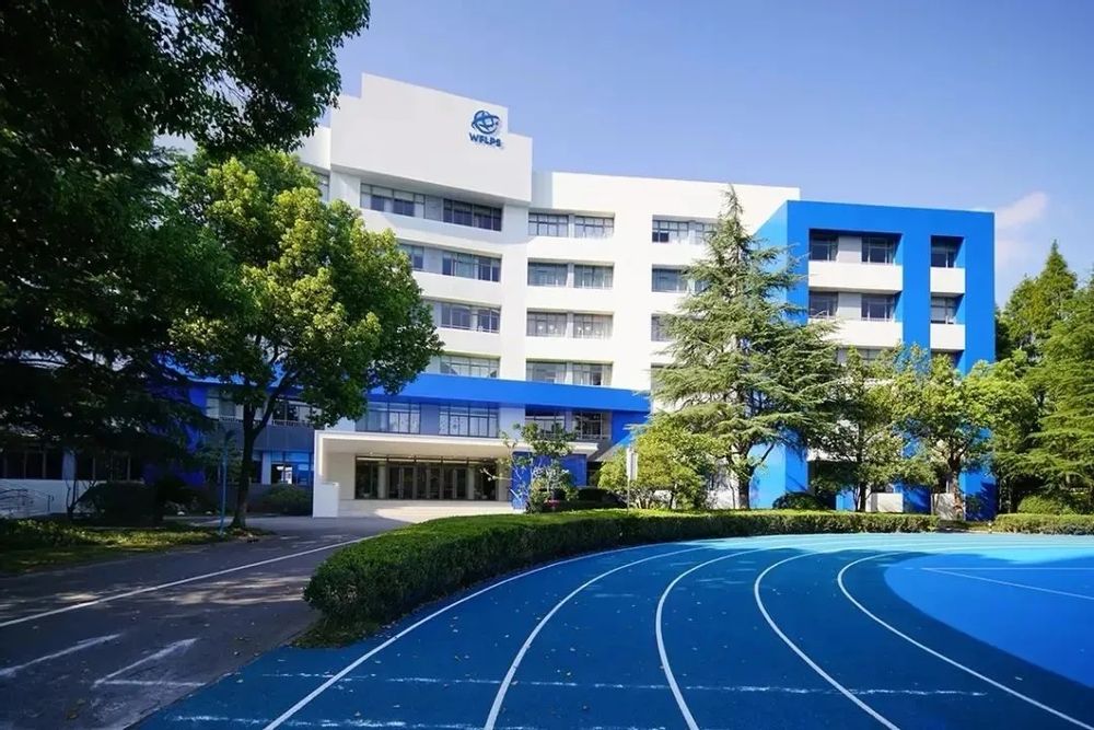 d9c968b2-0b91-4840-b8c3-28f2fbd3436a