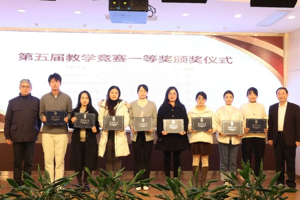 6efa8332-fa1c-480e-a041-0f7128fec581 6efa8332-fa1c-480e-a041-0f7128fec581