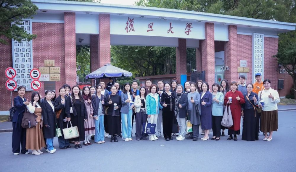 1c1ae461-e18c-456d-8a8a-8a1b6f15896e 1c1ae461-e18c-456d-8a8a-8a1b6f15896e