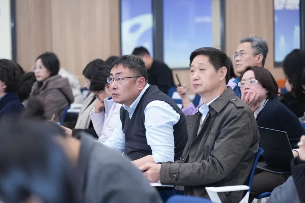 d32b66ca-8e9b-459e-a4b2-5b15a6fc6214 d32b66ca-8e9b-459e-a4b2-5b15a6fc6214