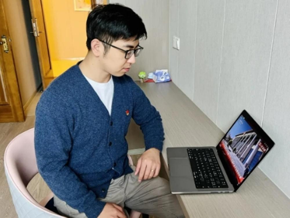 f8d7bc82-43d8-435d-8ac4-1f930a3b8139