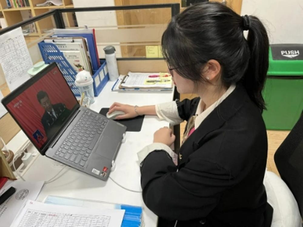 63ca926c-0216-40d2-8bde-c4465262f778 63ca926c-0216-40d2-8bde-c4465262f778